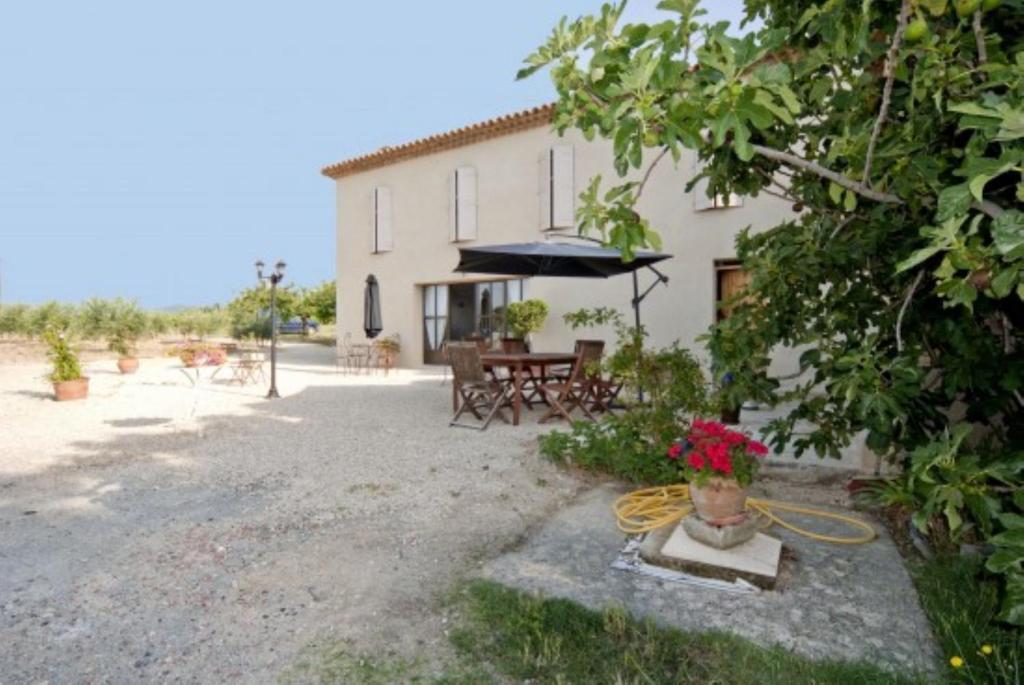 Maison D'Hotes Bastide St Victor A 2,5 Kilometres De Lourmarin Puyvert Oda fotoğraf